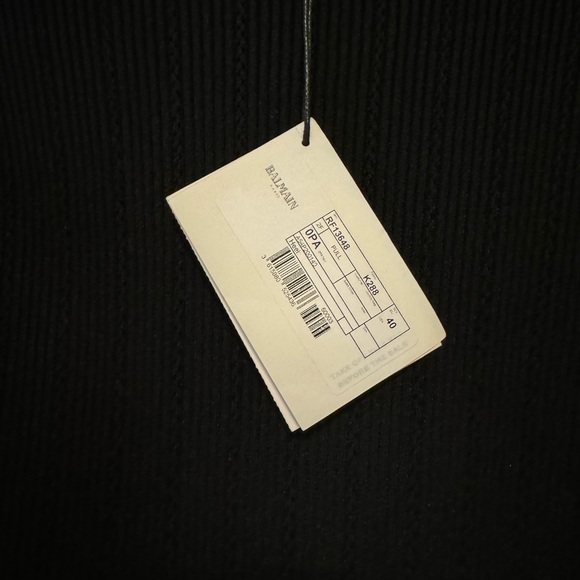 Balmain - Picture 2 of 6